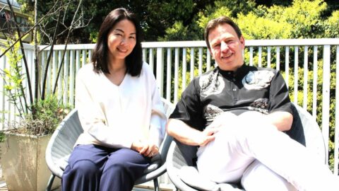 初対面なのに｢待っててくれる?｣投資銀行マンと美術学生､共通点0の日仏夫婦が｢弓具店の父｣に祝福されて国際結婚するまで | ライフ | 東洋経済オンライン