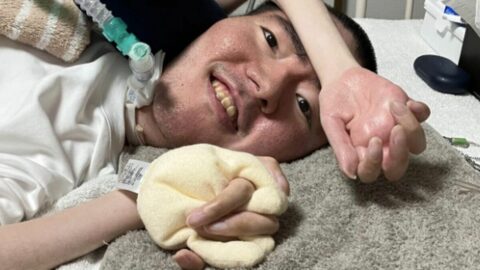 ｢人生を賭けてチャレンジしよう｣人工呼吸器を装着､指先しか動かせない20代男性が”一人暮らしをする”と決めるまで | ライフ | 東洋経済オンライン