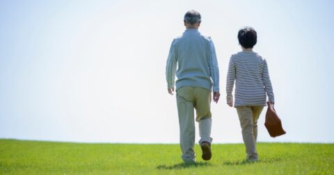 部下と「友達」になろうとする50代上司が、老後に後悔するワケ – リーダーの仮面
