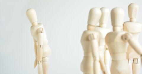 将来、「周囲から距離を置かれる人」の特徴・ワースト1 – 人生は気づかぬうちにすぎるから。「自分第一」で生きるための時間術