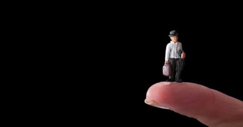 組織をダメにする50代の管理職がやっていること・ワースト1 – リーダーの仮面