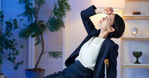 家に帰ったらヘトヘトで「読書すらできないクソ人生」を変える教え・ベスト1 – 世界の果てのカフェ