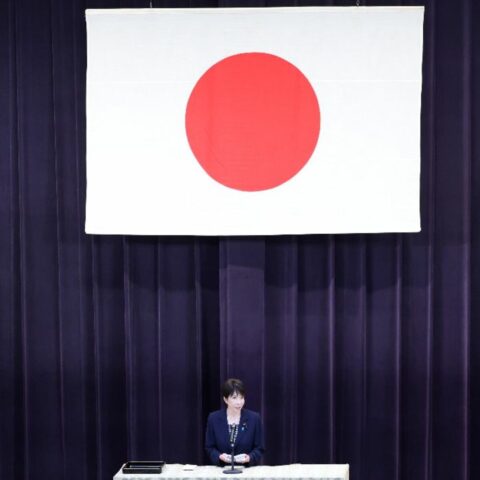 高市改造人事”最大の焦点”は｢政界の119番｣の処遇､多才な世襲エリートを試す｢リリーフからの脱皮｣と｢閣内残留の誘惑｣ | 政治・経済・投資 | 東洋経済オンライン