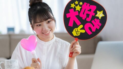 ｢推し活｣言説の背景にある｢お金を落とす＝いいオタク｣の風潮…消費活動への過剰な礼賛が広がったプロセスとは | ライフ | 東洋経済オンライン
