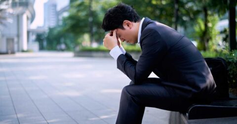 40歳までに「昇進する人」と「平社員で終わる人」、致命的な勘違い・ワースト1 – リーダーの仮面