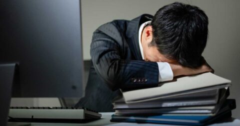 50代で「働かないおじさん」に成り下がる人の言い訳・ワースト1 – リーダーの仮面