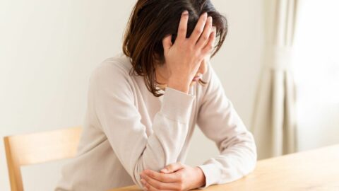 30代女性を追いつめた｢母親からのもらいうつ｣とは…うつ病で休職した彼女の復職診断書を産業医が取り下げたワケ | ライフ | 東洋経済オンライン