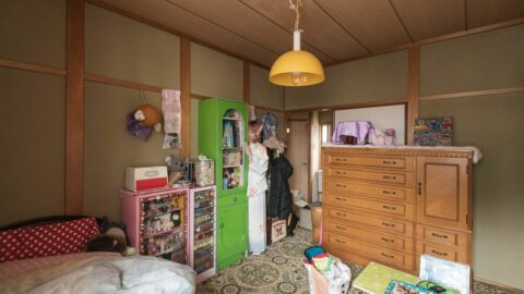 ｢月給26万円で家賃15万円なんて払えない｣45歳デザイナーが東京を離れ大阪の実家で手に入れた快適生活 | ライフ | 東洋経済オンライン