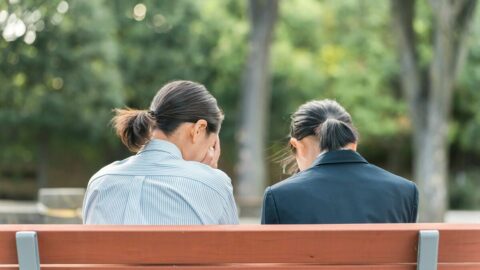 親の感情を子どもが背負い､子どもの失敗を親が背負う—｢ニコイチ親子｣を生む”過剰同調”､健全な共感との違いとは？ | ライフ | 東洋経済オンライン