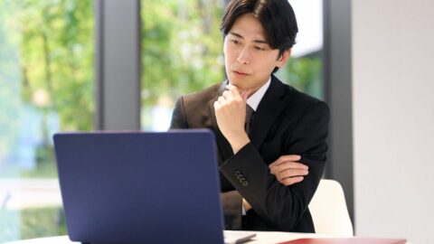 そりゃ成果物に差が出るわ…｢AIの資料は中身がスカスカと嘆く人｣と｢一発で80点の品質で返ってくる人｣の”決定的な違い” | キャリア・教育 | 東洋経済オンライン
