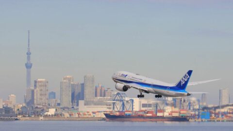 ｢混雑緩和だけでない事情も…?｣　ANA｢SFC改悪｣まさかの”修正”｢年300万未満はラウンジ不可｣から一転｢条件付き利用可｣の裏側 | ライフ | 東洋経済オンライン