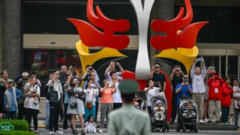 米中首脳会談でトランプが習近平を温かく歓迎…アメリカ国民の｢対中感情が劇的に改善｣したワケ | 政治・経済・投資 | 東洋経済オンライン