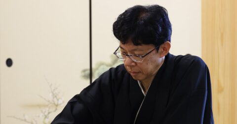 「仕事ができる人」と「一流の人」は何が違う？永世名人・谷川浩司が考える「名人」の3つの条件 – ニュースな本