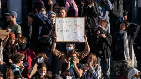 ｢まともな教育を！｣フランスで高校生25万人が抗議デモ､格差と教員不足に怒り爆発､日本も他人事ではない深刻な現実 | 政治・経済・投資 | 東洋経済オンライン